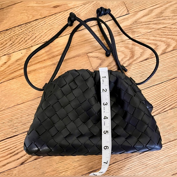 Black Woven Convertible Shoulder Bag / Clutch Non-Leather - Picture 3 of 5